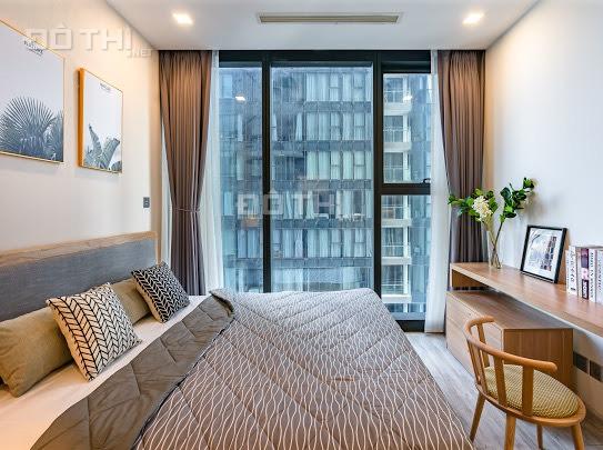 Cho thuê căn hộ chung cư tại dự án Vinhomes Golden River Ba Son, Quận 1, Hồ Chí Minh diện tích 68m2 13072419