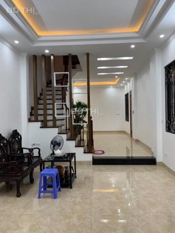 Bán gấp nhà MP Dịch Vọng Hậu 127m2, xây 6 tầng, 1 hầm, mặt tiền 8m, tiện kinh doanh, làm công ty 13073322