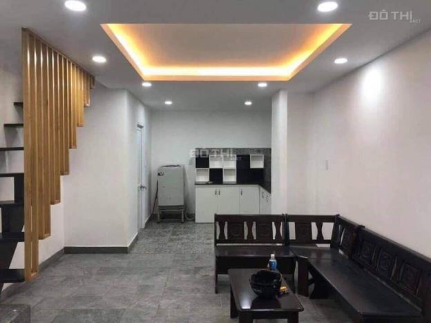 Cho thuê nhà 760/1A Sư Vạn Hạnh, ngay ngã 4 đường 3/2, Quận 10, đối diện Vạn Hạnh Mall 13076409