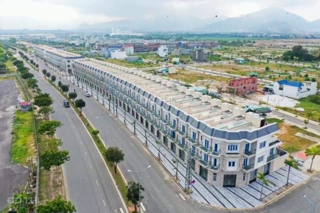 Chính chủ bán nhanh 2 lô đường 10.5m Lake View Center, sau lưng shophouse, giá tốt bán trong ngày 13079308