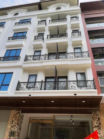 Cho thuê nhà ngõ Nguyễn Khang, DT 80m2, 4 tầng, MT 4m, giá 20tr/th 13081028