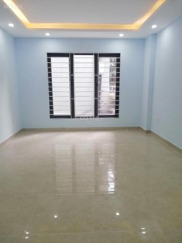 Nhà Hoàng Văn Thái - Cù Chính Lan 30m2 x 5T - Ngõ thông - Cách phố 10m - 3.65 tỷ - LH 0903070282 13086566