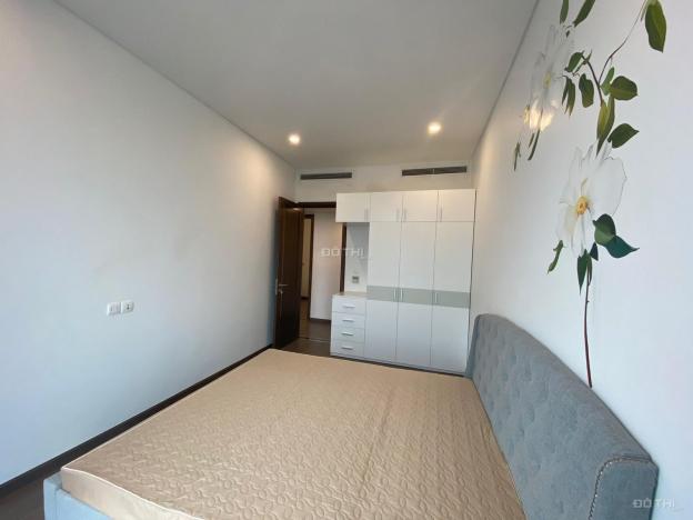 Cho thuê căn hộ 3PN tại T1 Sun Grand City Ancora, 110m2, view Sông Hồng, full đồ, giá rẻ 25tr/th 13088065