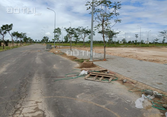 Bán đất mặt tiền đường Hoàng Quốc Việt, P. Phú Mỹ, Quận 7 90m2 sổ riêng 13092617