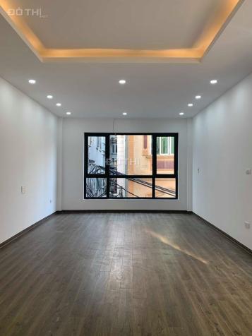 Bán gấp nhà 5 tầng Quan Nhân - Thanh Xuân 35m2 ngõ thông, ô tô đỗ cạnh nhà. LH: 0903276393 13078277