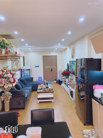Chính chủ cần bán gấp căn hộ tại chung cư AZ Sky khu đô thị mới Định Công 13102467