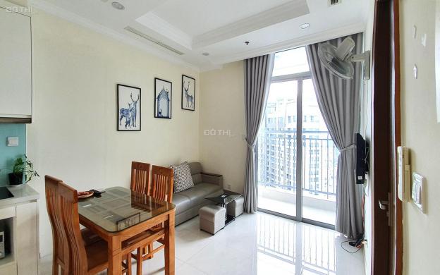 Cho thuê căn hộ Vinhomes Tân Cảng tòa Landmark 2, 2PN-1WC, Bình Thạnh, giá 20 triệu/tháng 13109917