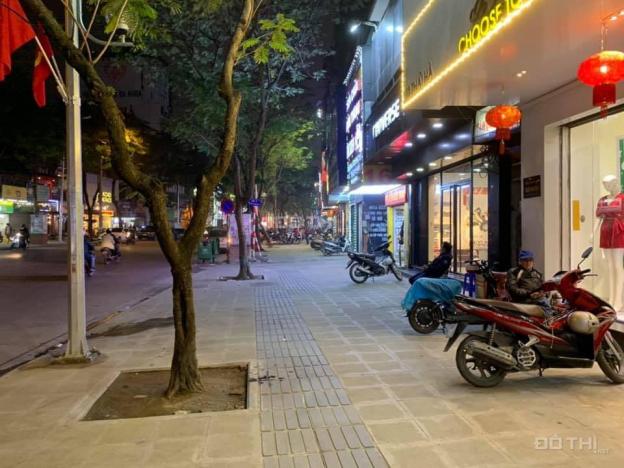 Mặt phố Tôn Thất Tùng - Cho thuê 25tr/th - Vỉa hè đá bóng - Kinh doanh đỉnh - 6 tỷ 13110036