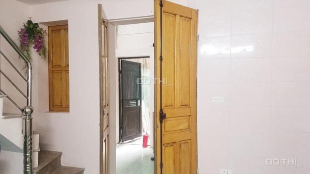 Bán gấp nhà Long Biên chỉ 800tr, DT 30m2*2T, MT 4,8m. LH: 0869975879 13112399