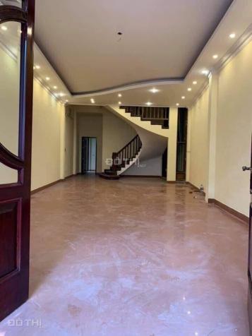 Cho thuê nhà phố Xã Đàn 50m2*5T thông sàn. Giá 20 tr/tháng 13116648