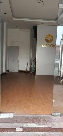 Cho thuê nhà nguyên căn phố Nguyễn Trãi thích hợp làm văn phòng, kinh doanh 13119036