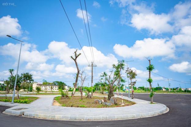 Lô góc 2 mặt tiền đường Nguyễn Duy Cung, trung tâm La Hà, Quảng Ngãi, đối diện công viên trung tâm 13063076