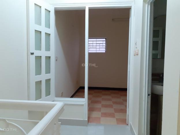 Nhà 4 tầng Vạn Phúc - Hà Đông, DT 40m2, hướng Đông Nam, giá bán 2.85 tỷ. LH 0984672007 13110589