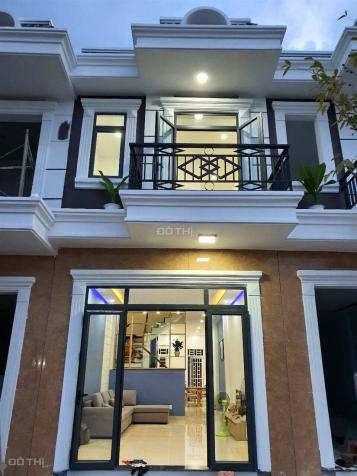 Cần bán gấp căn nhà ngay chợ Tân Phước Khánh 4*18m, SHR 13142657