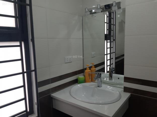 Nhà mới đẹp Vũ Đức Thận ở ngay, ô tô, ngõ thông, 33m2, 5 tầng, 2.20 tỷ. 0967635789 13143527