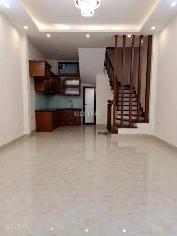 Bán nhà Trần Duy Hưng, Cầu Giấy, 30m2, 5 tầng, 2.64 tỷ, LH 0961450400 13145055