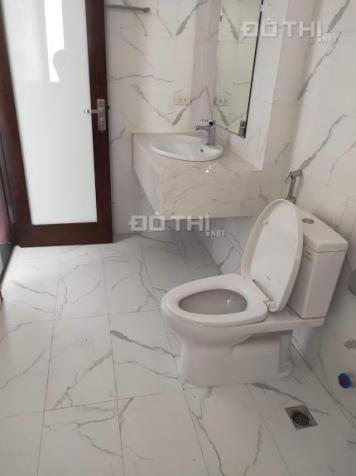 Cho thuê nhà MP Lưu Hữu Phước, Nam Từ Liêm, 105m2 * 5 tầng, giá 35 tr, LH, 0968120493 13107478