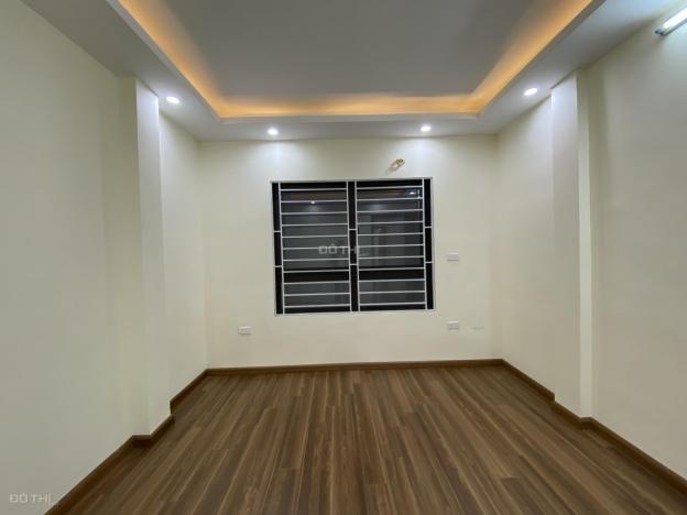 Bán nhà phường Khương Đình, Q. Thanh Xuân, DT 35m2 - 47m2, gần Royal, 3.35 tỷ - 3.45 tỷ, 0977998121 13149831