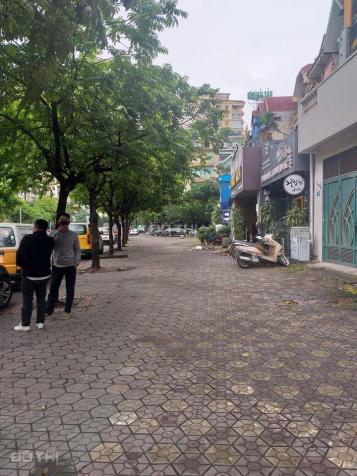 Bán nhà mặt phố tại phố Vũ Phạm Hàm, Phường Trung Hòa, Cầu Giấy, Hà Nội, DT 180m2, giá 61.2 tỷ 13152102