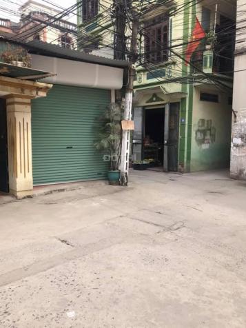 Cho thuê cửa hàng tại Thanh Liệt, đường Kim Giang, DT 22m2, mặt ngã 3 ô tô vào thoải mái 13162615