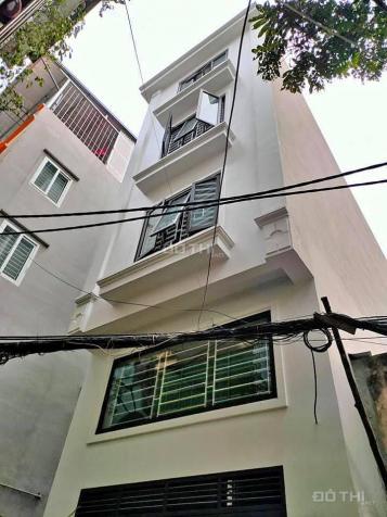 Cho thuê nhà MP Tôn Đức Thắng, DT 40m2 x 4 tầng, MT 3m cực mới thuê thẳng nhân nhà ngay 13174258