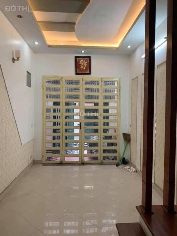 Phố Nguyễn Chí Thanh - Ba Đình - 5 tầng, 2 thoáng, ngõ rộng, thông, trường, chợ, tiện ích 13174691
