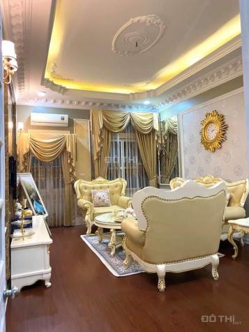 Phân lô vip Hoàng Cầu - Kinh doanh - Ô tô tránh - Cầu thang máy - Gara ô tô - 60m2 giá 13,8 tỷ 13174956