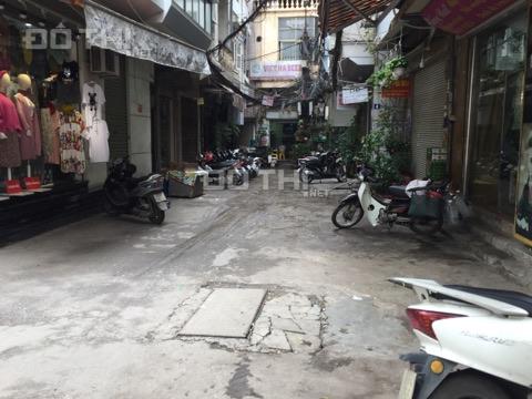 Nhà ngõ to lô góc Thanh Nhàn Quận Hai Bà Trưng ô tô vào nhà 57m2. LH: 0902138123 13133557