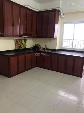 Cho thuê căn hộ CT1A Thạch Bàn, Long Biên, DT: 100m2, nội thất cơ bản, giá 5tr5/th. LH 0981716196 13178330