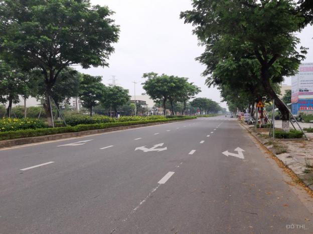 Cặp Nguyễn Phước Lan gần cầu Hoà Xuân, Đảo 1 hướng Đông Nam sạch đẹp giá rẻ nhất thị trường 13178564