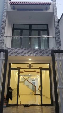 Chính chủ bán nhà đẹp, 1 trệt, 1 lầu, DT 141m2, giá rẻ tại Bình Tân 13180049