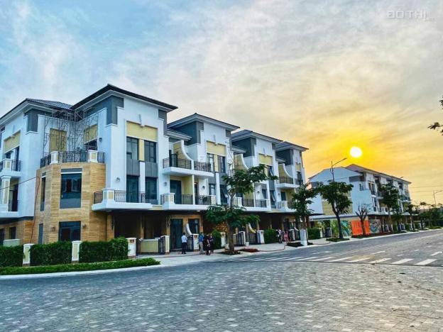 Nhà phố liền kề Verosa Park Q9, hỗ trợ LS 0%, tặng kèm nt trị giá 10 cây vàng + 2 năm PQL 13183121