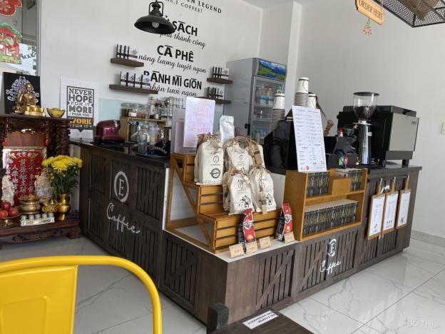 Sang quán cà phê E - Coffee - Trung Nguyên 13191071