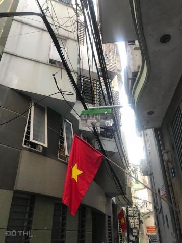 Bán nhà riêng đường Thịnh Quang, DT 42m2 x 5 tầng, ô tô đỗ trước cửa 13191785