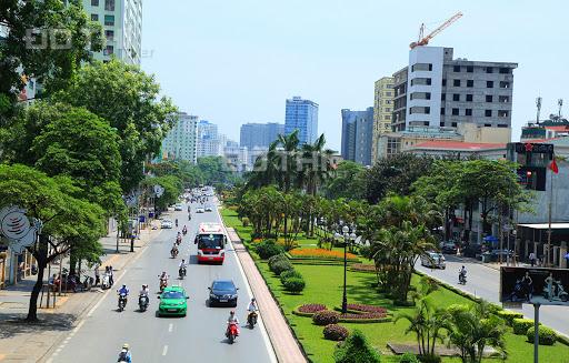 Bán nhà mặt phố Nguyễn Chí Thanh, Đống Đa 40m2 x 4T, MT 4.5m, 15.9 tỷ, kinh doanh đỉnh cao 13197677