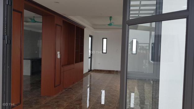 (Chính chủ) cho thuê căn penthouse 120 m2 - Cuối ngõ 300 Nguyễn Xiển 13199973