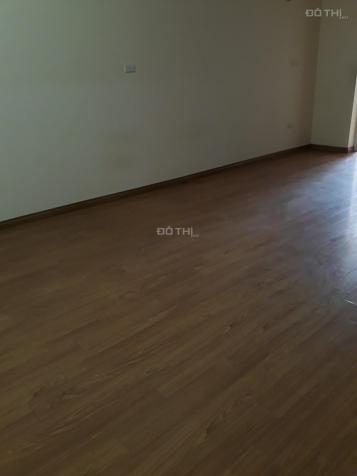 Cho thuê căn hộ 2PN đồ cơ bản rộng rãi mới đẹp giá rẻ 8 tr/th, ở Hoàng Quốc Việt, 0372042261 13209601