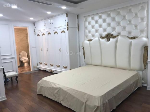 Cho thuê chung cư N04 Trần Duy Hưng, 126m2, 3 phòng ngủ đủ đồ, nhà mới vuông vắn (cạnh trường Am) 11879042