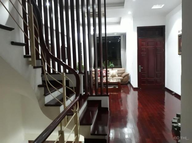 Bán nhà đẹp phố Bồ Đề, 100m2, mặt tiền 5m, ngõ ô tô đỗ cửa giá 8.3 tỷ. LH 0858999616 13235828