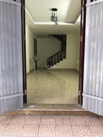 CC cho thuê nhà ngõ 132 Nguyễn Xiển, ngay gần ngã tư Khuất Duy Tiến; 50m2 * 3,5 tầng; 18tr/th 13239738