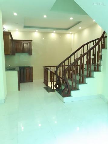 Cần bán căn nhà Dương Nội, Hà Đông 32m2, 5 tầng, giá 2,4 tỷ, Lh: 0823263888 Anh Thùy 13242013