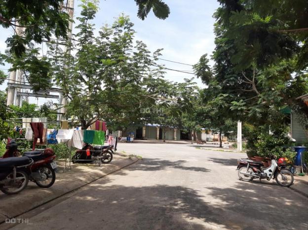 Chính chủ cần bán đất nền tại trung tâm thị trấn Cần Giuộc, SHR, thổ 100% giá chỉ 800 triệu 13244018
