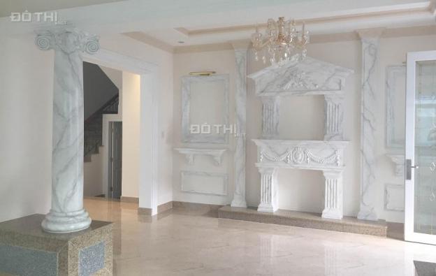 Cần bán biệt thự khu villa Nguyễn Văn Hưởng, Quận 2, khu compound cực tốt tại Thảo Điền 13251888