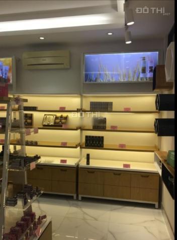 Cho thuê mặt bằng mặt tiền 110m2 có sẵn nội thất tại Hưng Phước, P Tân Phong, Quận 7 13255244