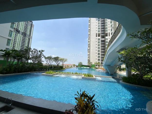 Bán căn Sky Mansion view trực diện hồ bơi cực đẹp giá chỉ 15.5 tỷ. Liên hệ 0902721759 13258168