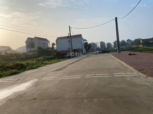 Bán đất mặt đường chính thôn Vệ Ninh, xã Phù Linh 13258814