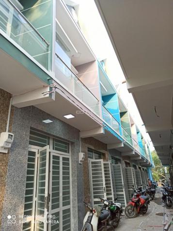 Bán nhà ngay chợ Hưng Long, DTSD: 42m2, 2 tấm, giá 430tr - 0839331665 13259320