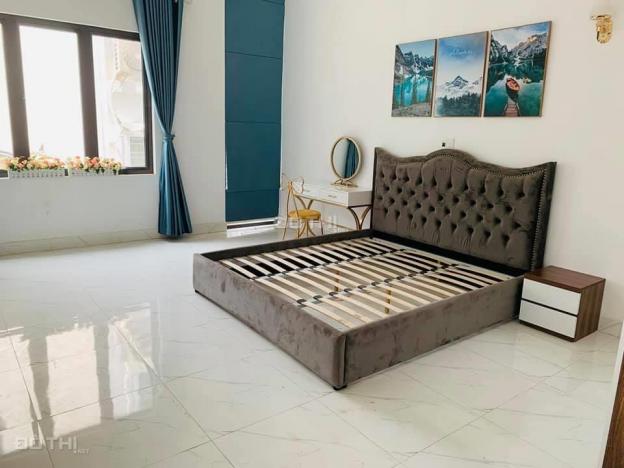 Bán nhà phân lô phố Nguyên Hồng 59m2, 5 tầng, ô tô, kinh doanh sầm uất, LH: 0972932251 13259662