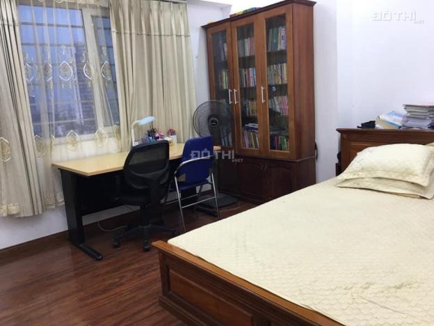 Gấp! Cho thuê căn hộ chung cư Hà Thành Plaza - 102 Thái Thịnh, căn góc, 3 ngủ, đầy đủ tiện nghi 13268099