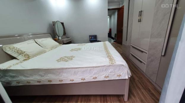 Phố Lê Thanh Nghị, 80m2, 7 tầng, ô chờ thang máy, cho thuê 48tr/th. Giá 9 tỷ hơn 13271939